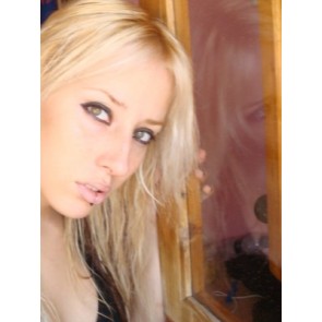 laura